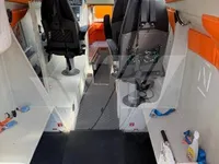 قوارب العمل للبيع