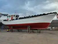 زوارق العمل للبيع