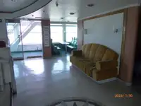 سفينة عبّارة للبيع