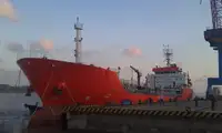 Oil/Chemical tanker للبيع