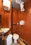 قارب إطفاء للبيع