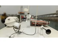 قوارب العمل للبيع