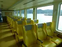 سفينة عبّارة للبيع