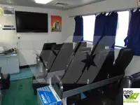 قارب طاقم للبيع