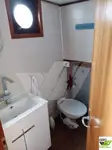 قوارب العمل للبيع