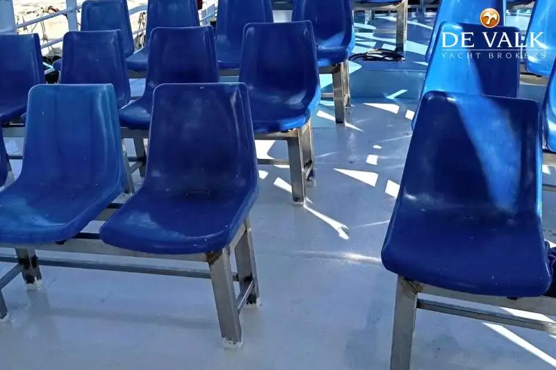 سفينة عبّارة للبيع