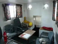 سفينة سحب للبيع