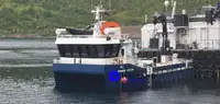 زوارق العمل للبيع