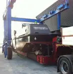 قوارب العمل للبيع
