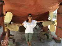 سفينة سحب للبيع