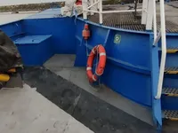 قارب طاقم للبيع