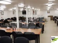 سفينة حاويات للبيع