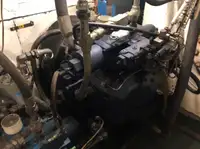 قوارب العمل للبيع