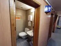 سفينة نقل بضائع بالمركبات (Ro-Ro) للبيع