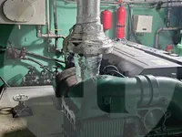 سفينة لنقل الأسماك الحية للبيع