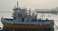 زورق السحب للبيع