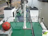 قوارب العمل للبيع