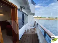 سفينة سياحية للبيع