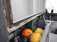 قوارب العمل للبيع