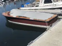سفينه سياحيه للبيع