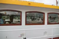 سفينة سياحية للبيع