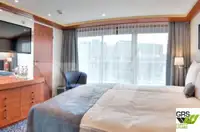 سفينة سياحية للبيع