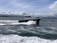 قارب إرشادي للبيع