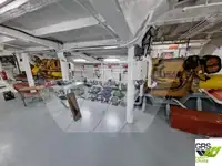 سفينة نقل بضائع بالمركبات (Ro-Ro) للبيع