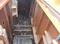 قوارب العمل للبيع