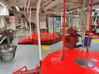 سفينة سحب للبيع