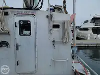 قارب نجاة للبيع