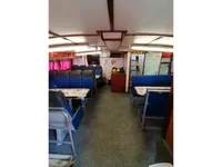 قارب طاقم للبيع