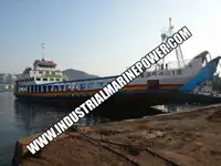 سفينة نقل بضائع بالمركبات (Ro-Ro) للبيع
