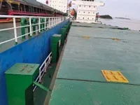 سفينة حاويات للبيع