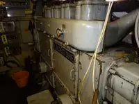قوارب العمل للبيع