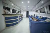 سفينة سياحية للبيع