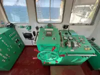 قوارب العمل للبيع