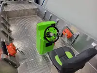 قوارب العمل للبيع