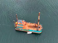 زوارق العمل للبيع