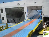 سفينة نقل بضائع بالمركبات (Ro-Ro) للبيع