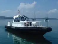 قارب طاقم للبيع