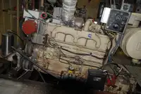 قوارب العمل للبيع