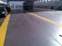 سفينة العبارة للبيع