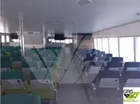 قوارب العمل للبيع