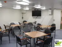 سفينة حاويات للبيع