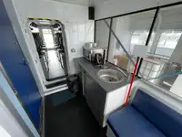 سفينة حاويات للبيع