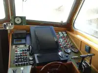 زورق دورية للبيع