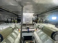 قارب طاقم للبيع