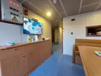 قوارب العمل للبيع