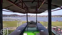 سفينة حاويات للبيع